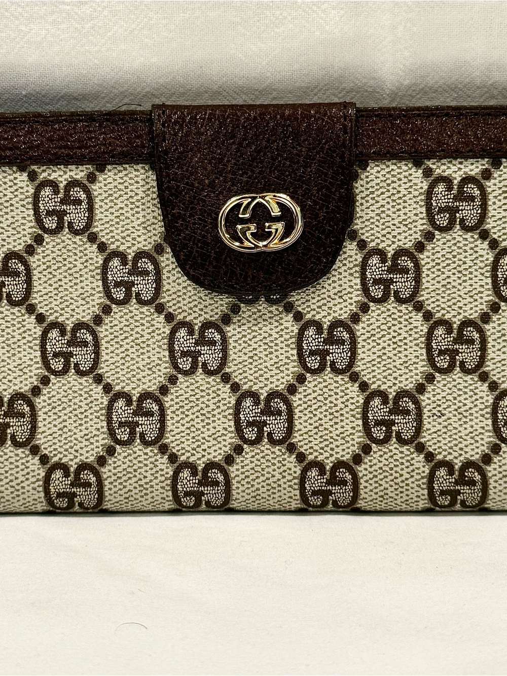 Gorgeous Vintage Gucci GG Monogram Continental Long Wallet
